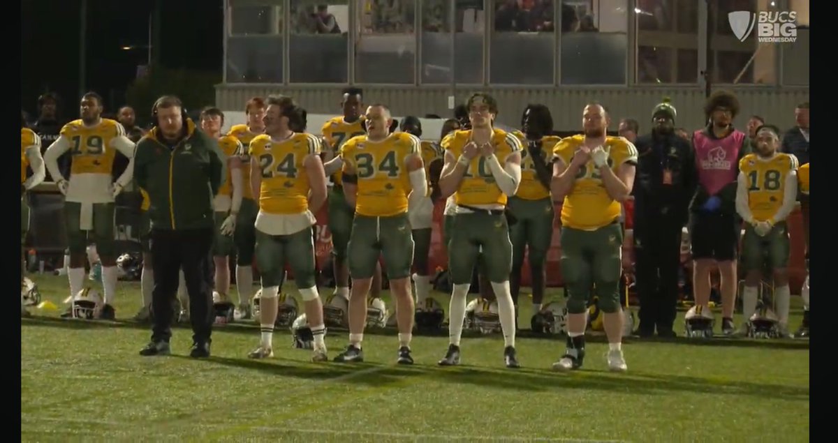 I may be a #TrentArmy convert, but it’s <a href="/UoNAF/">UoNAF</a>’s night. #RollGold <a href="/BUCSsport/">BUCS</a>