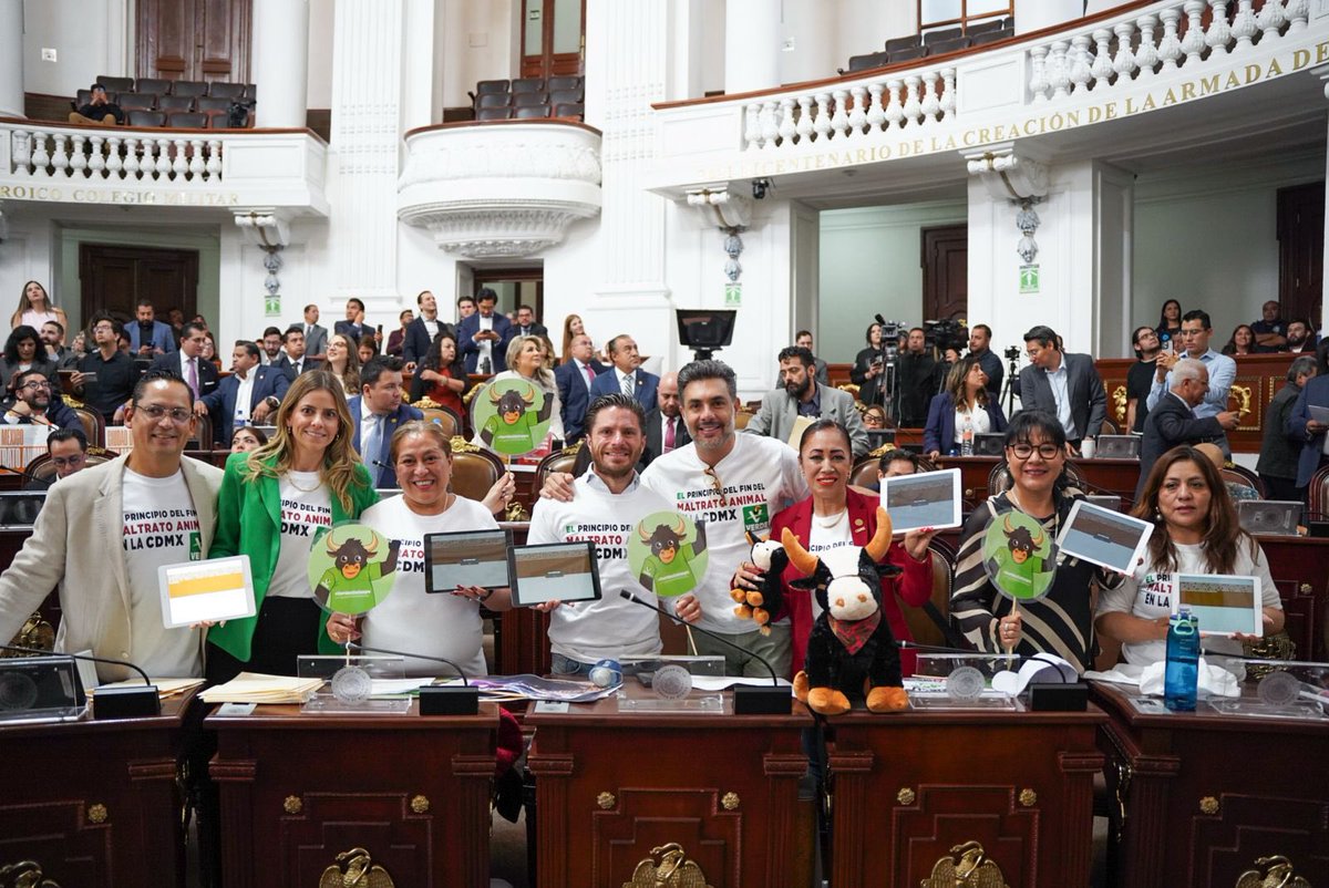 AdR14aN's tweet photo. Hoy se confirma un avance monumental: las corridas serán sin derramar sangre, protegiendo a los toros. #CorridasSinSangre https://t.co/XkC0DEfbPp