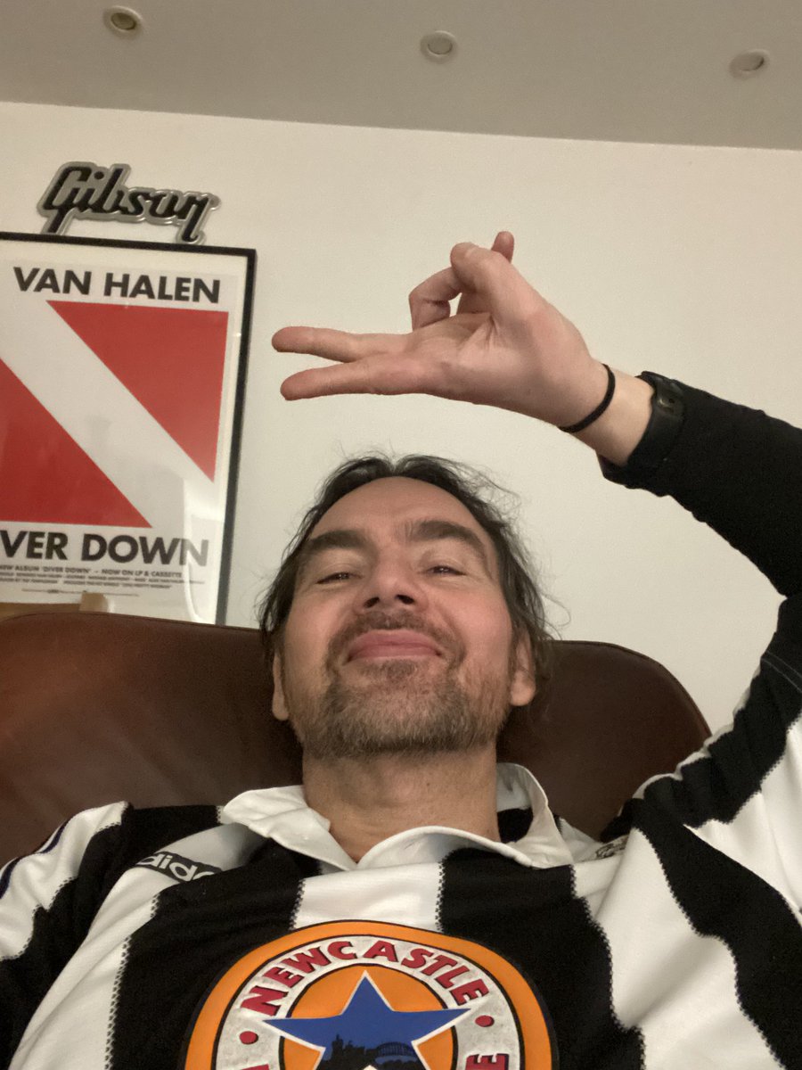 Been too inebriated to post anything. But that was absolutely class! We did it!! #NUFC #CarabaoCupFinal #HWTL #NEWLIV
