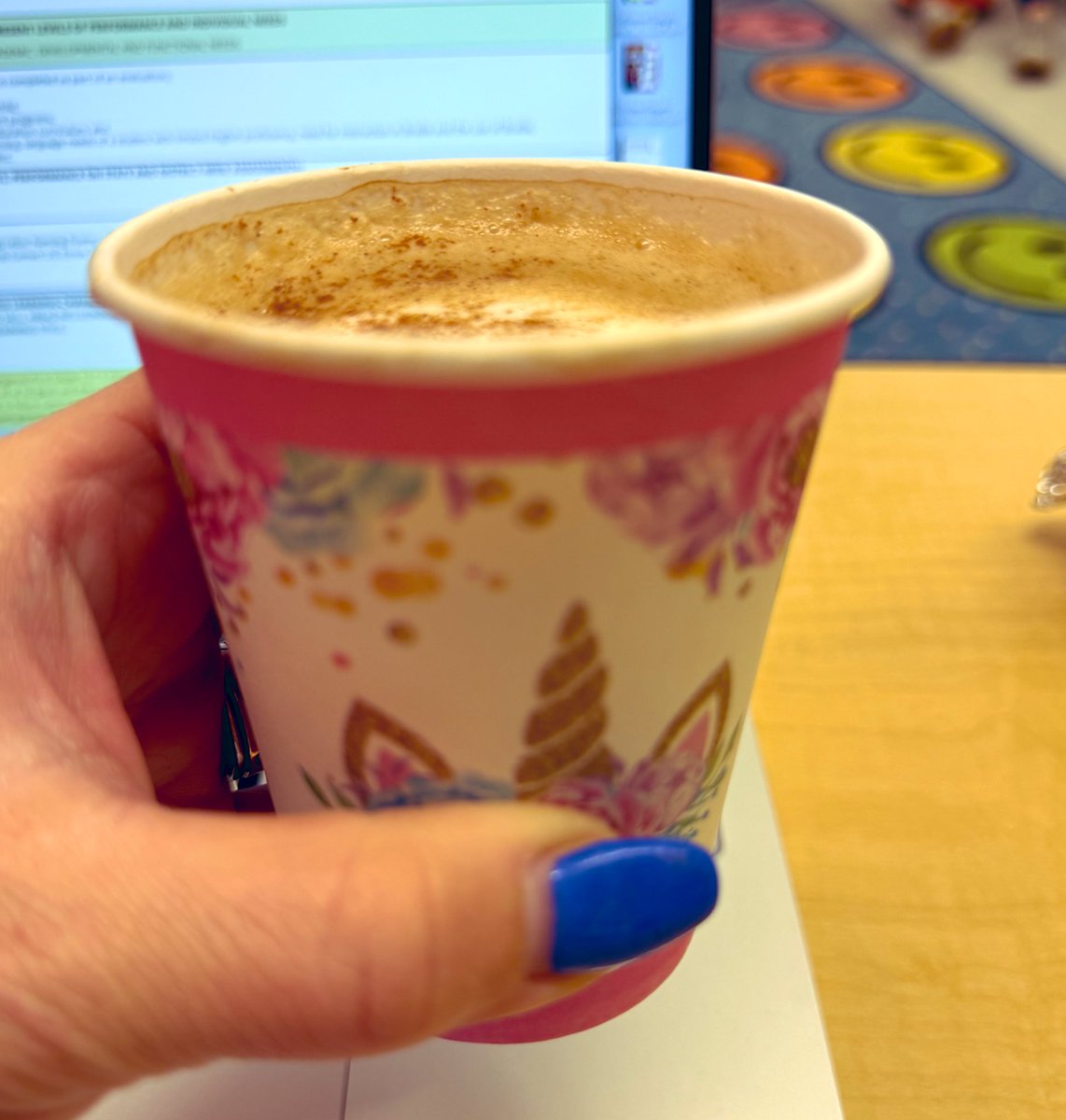 msv430's tweet image. You made my day extra special @dsmom58 . The aerocchino made the perfect froth ontop of my espresso. Let’s not forget the touch of cinnamon.

LOL @ my coffee cup 💕😂 @Pandoraedu tomorrow I make for you!

#coffeebreak #teacherslife #workworkwork

Selfcare: amazon.com/hz/wishlist/ls…