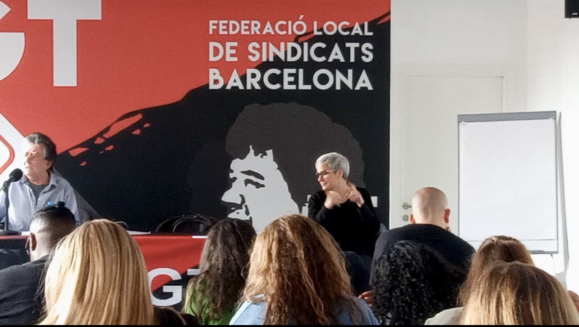CGTBarcelona's tweet photo. 📣 Avui un nou curs de formació adreçat a delegades de @CGT 🔴⚫️
Curs per a delegats i delegades de personal de comitès d’empresa i LOLS de @CGTBarcelona, #inclusiu perquè pugui participar tothom #llenguatgesignes
Formació per lluitar !
#formacio #anarcosindicalisme #papasseit https://t.co/hk2eluu1SL