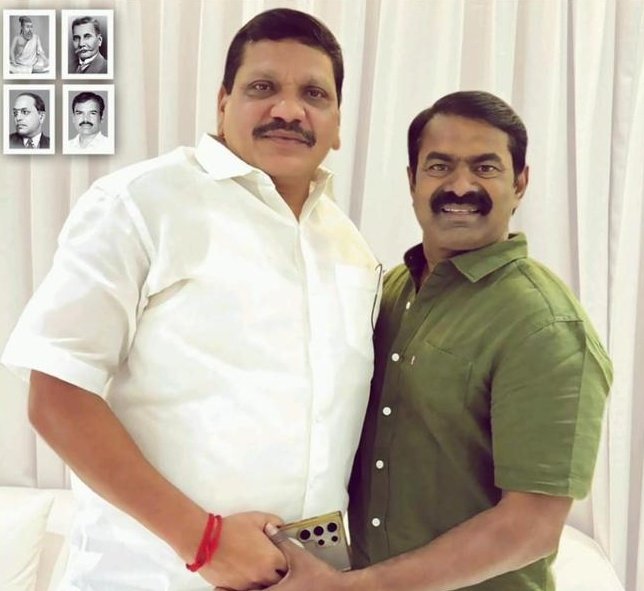samooganidhi's tweet photo. திமுக விசிக கூட்டணியில் சலசலப்பு

பட்டியலின சமூகத்துக்காக திமுக எங்க பேசுச்சு என திமுகவை கேள்வி கேட்க துடங்கிய விசிக தம்பிகள்🔥🔥

உங்களுக்கான தூய தலைவர்கள் இங்க இருக்காங்க தம்பிகளே... வருக வருக❤️🎉 https://t.co/ZDz5JSfbAU