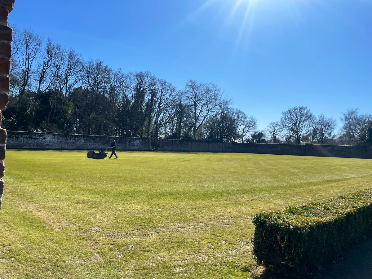 OratorySport's tweet photo. Preparations have started 🌱🌱🎾🎾 - many thanks to our Head of Grounds @AndyBurnham77 &amp; his team #TrinityTerm ☀️☀️👍🏼 🟡⚫️ https://t.co/caPKC5aigP