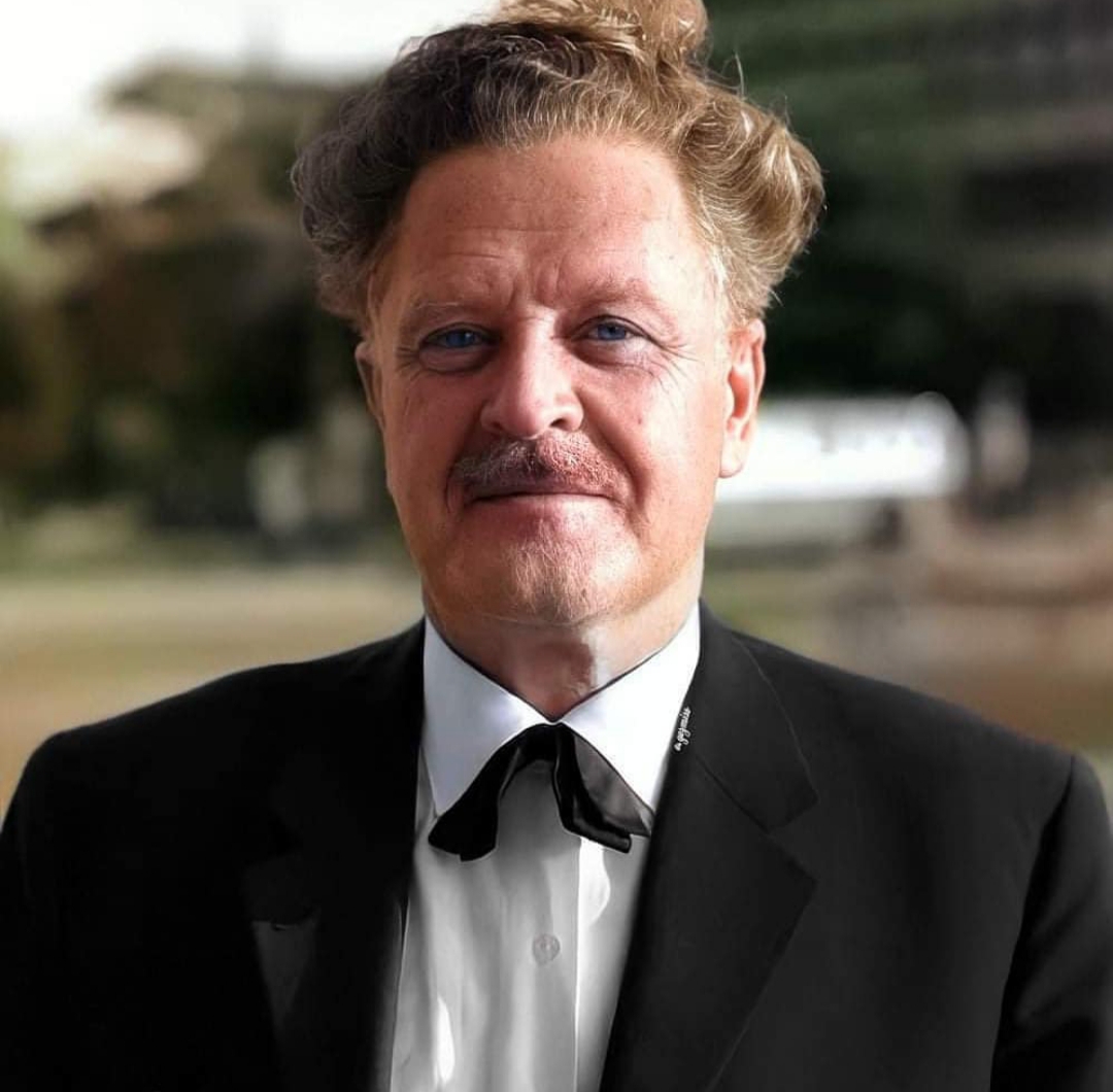 Hiçbir korkuya benzemez halkını satanın korkusu.
- Nazım Hikmet