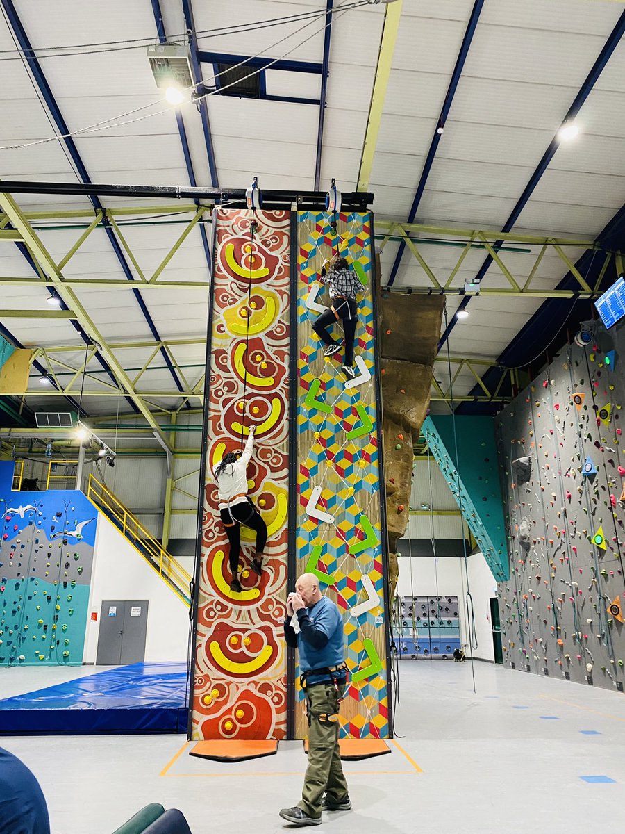 brightfuturesST's tweet image. A great session at @simonsideoa climbing wall tonight 💪🏼🧗🏻‍♀️ #GetOutGetActive
