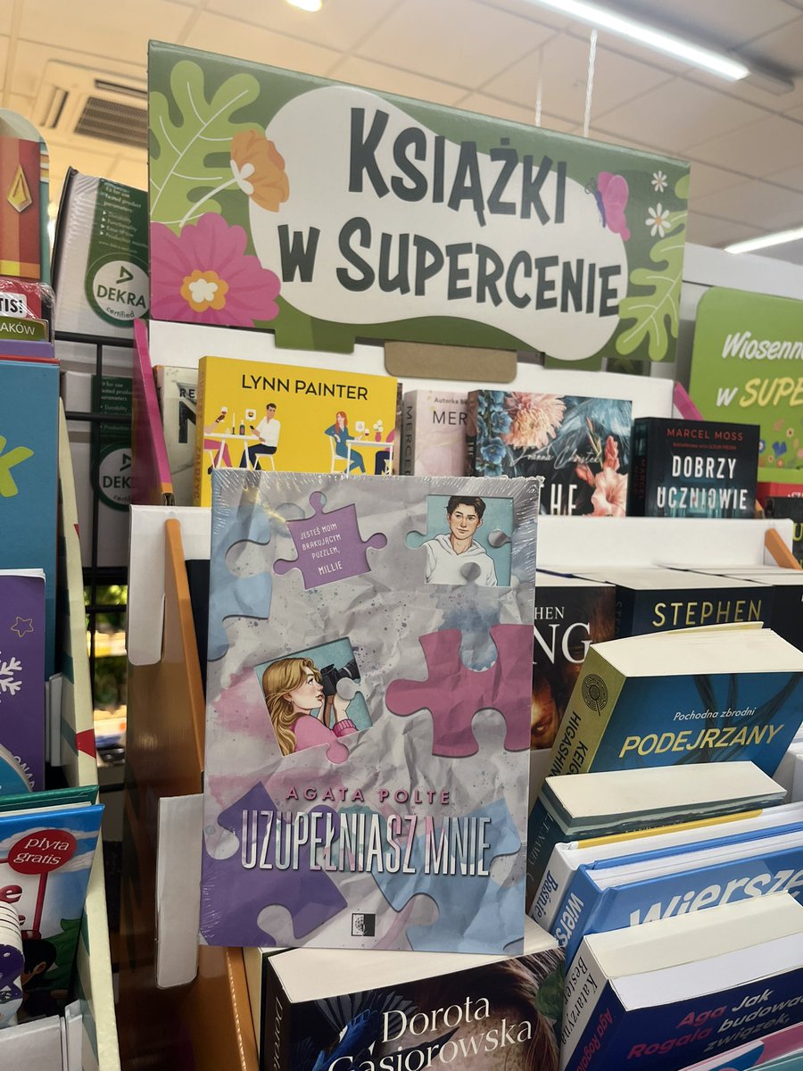 zaczytana_maybe's tweet photo. W biedronce możecie znaleźć takie perełki jak puzzelki🩷 #uzmap https://t.co/qs3hQ7lGA6