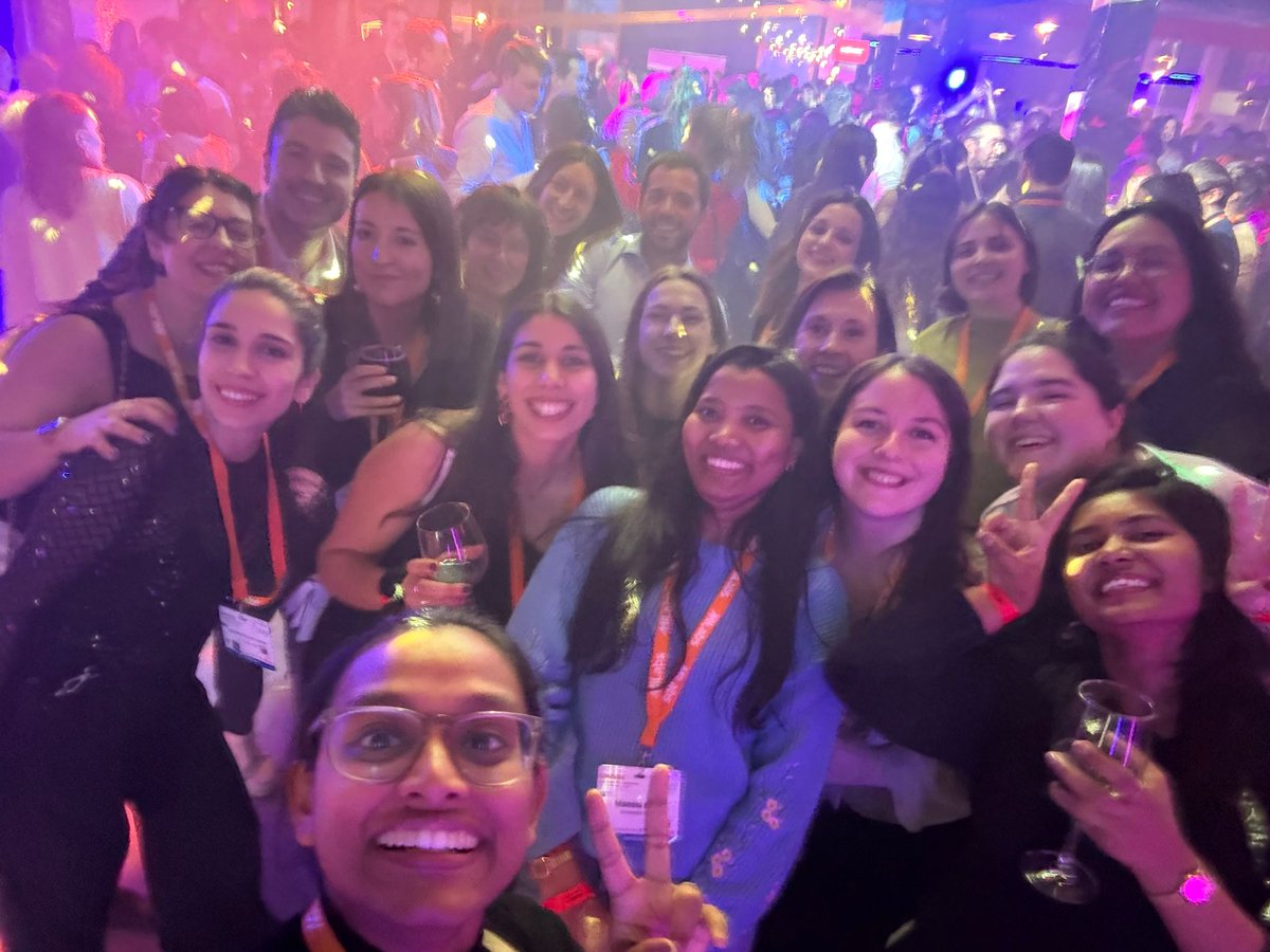 What can I say. Met old friends, made new ones, saw outstanding talks, had a blast... Literally #EMIM25 being the best EMIM ever 💕