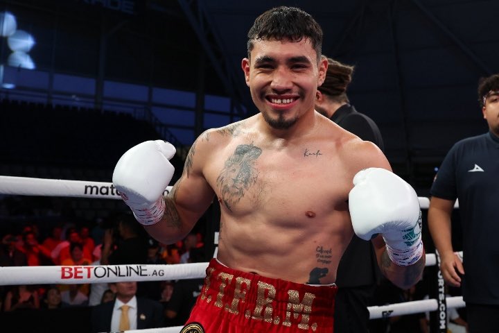 🚨 ICYMI: WBC Orders Magsayo-Hernandez 

👨‍⚖️ The WBC has ordered a super featherweight, final elimination bout between Mark Magsayo and Eduardo “Rocky” Hernandez. 

🏆 The winner of the bout will become the mandatory challenger to WBC Super Featherweight Champion O'Shaquie Foster.