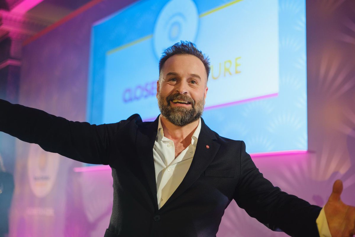 Alfie Boe OBE (@alfieboe) on Twitter photo It was a privilege to perform at the <a href="/braintumourrsch/">Brain Tumour Research</a> 15th Anniversary Dinner last week, an event filled with strength and hope, and a lot of essential fundraising! A personal thank you to everyone who came along and donated to this incredible charity. Photo credit: <a href="/owenbphoto/">owenbphoto</a> It was a privilege to perform at the <a href="/braintumourrsch/">Brain Tumour Research</a> 15th Anniversary Dinner last week, an event filled with strength and hope, and a lot of essential fundraising! A personal thank you to everyone who came along and donated to this incredible charity. Photo credit: <a href="/owenbphoto/">owenbphoto</a>