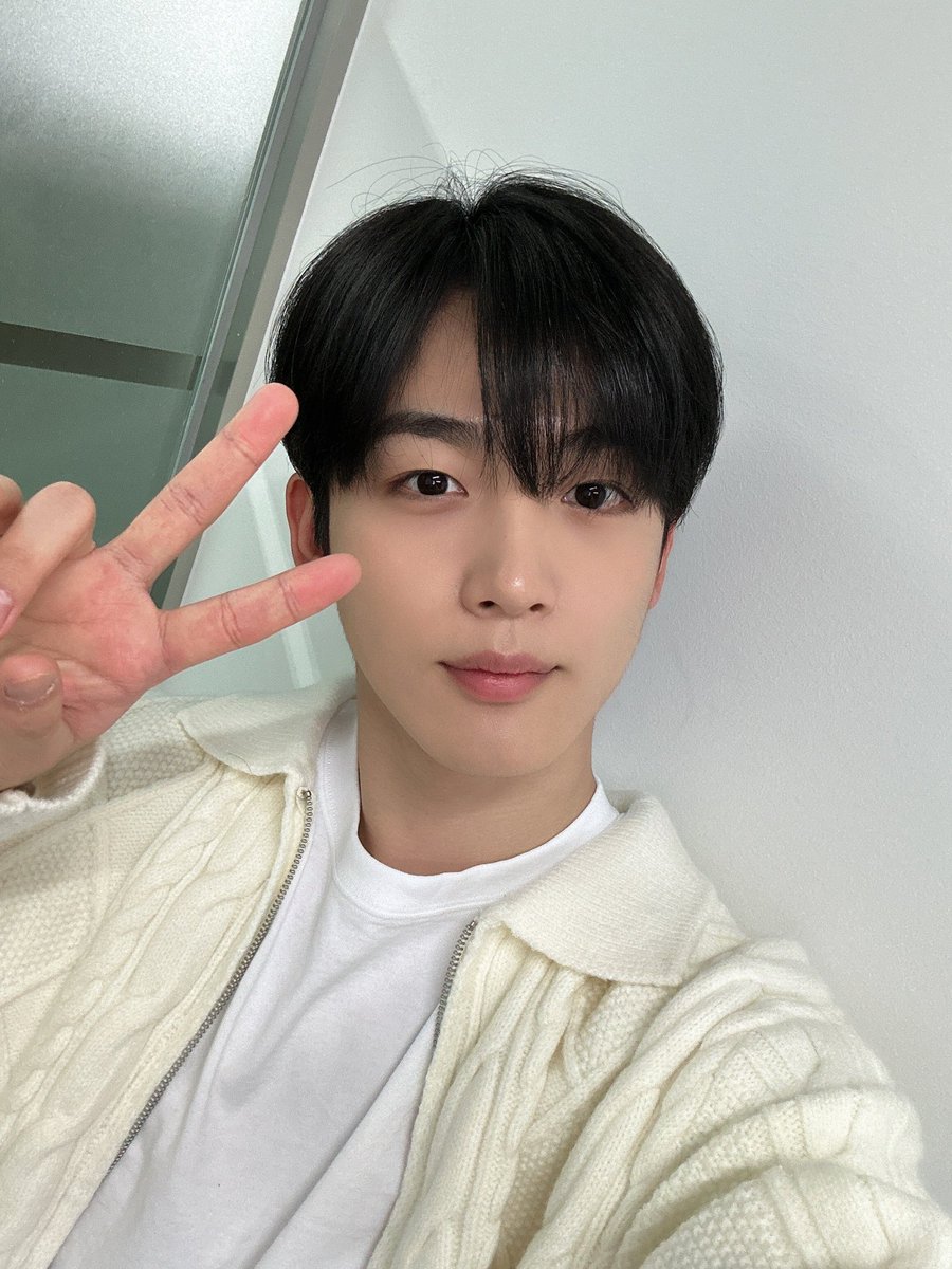 timeto_yohan's tweet photo. 230317 ifland K-POP SHOW 트위터 &amp; 공트

이프랜드 케이팝쇼

#김요한 #KIMYOHAN   
#위아이 #WEi https://t.co/oDXQYxUd2s