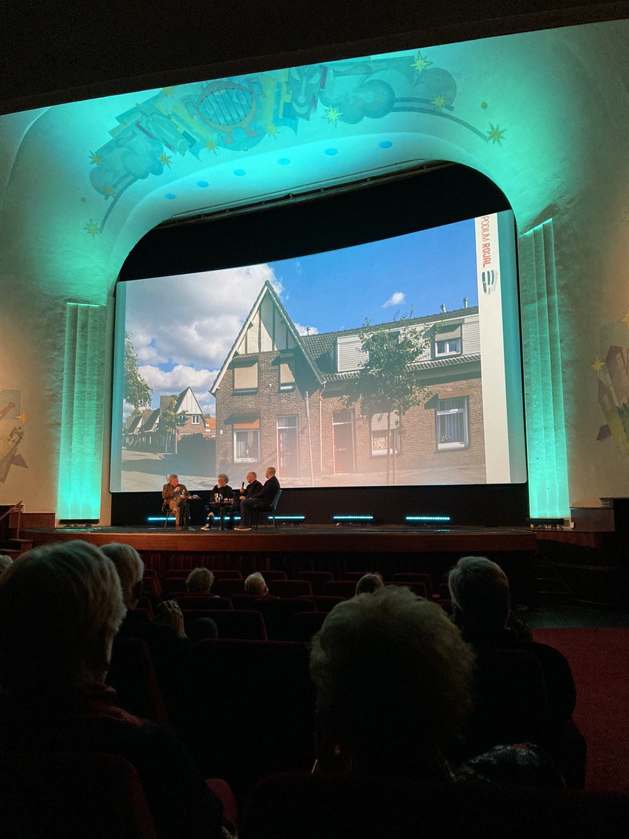 En door naar de wonderschone Royal voor #podiumroyal over de toekomst van de koloniewoningen. #heerlen