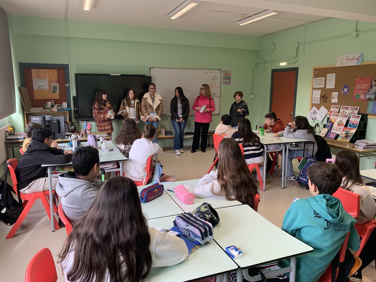 IES Rosario de Acuña tweet media