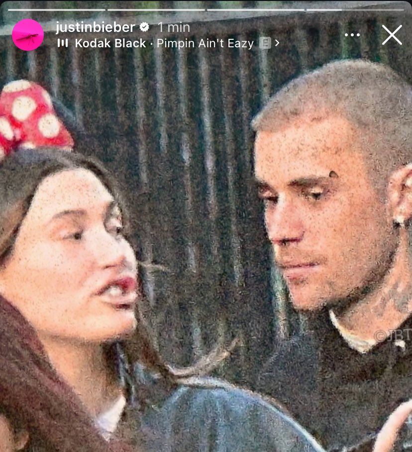 a foto que essa peste postou kkkkkkkkk