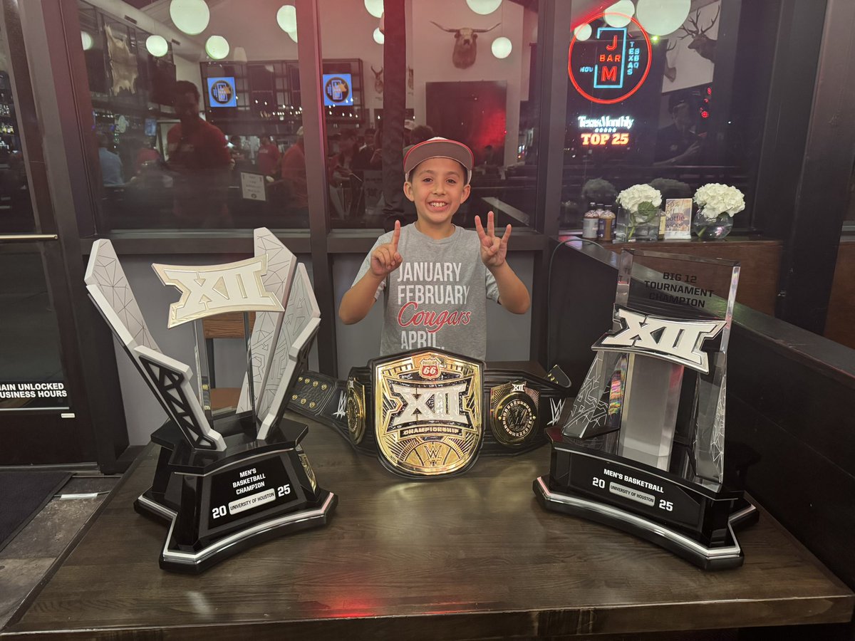 amycgraham13's tweet image. Thanks, @TArceneaux21 for being kind to our boy yesterday. Enjoyed hearing your interview. Have fun this week! #GoCoogs #ForTheCity