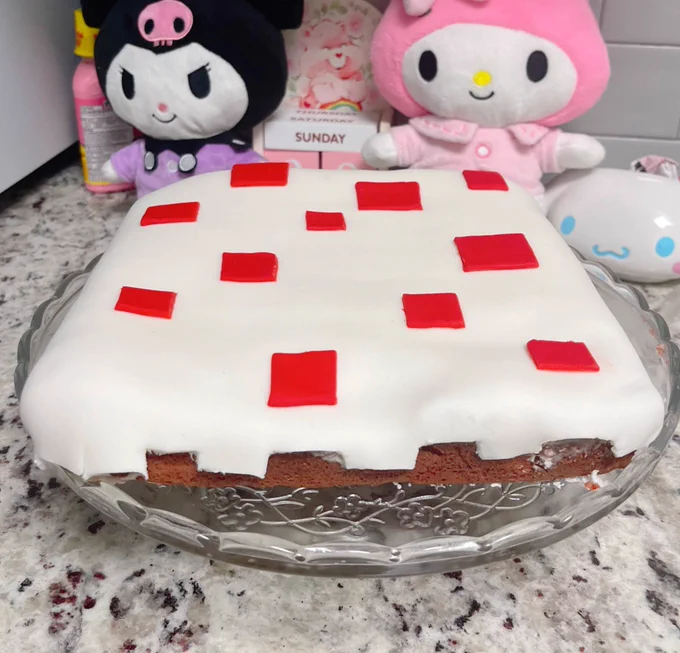 AN ATTEMPT WAS MADE;; First time using fondant too! Def know what to do for next time haha!