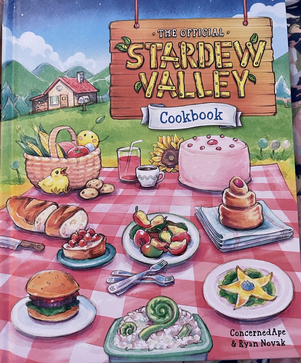 surprise throne goodies came in!!!!
thank you justin for ryder's new favorite toy... he doesn't play with it but he LOVES chasing it when i throw it LOL

and thank you smaugthemighty for the stardew valley cook book!! it's actually very high quality and my mom saw it and got