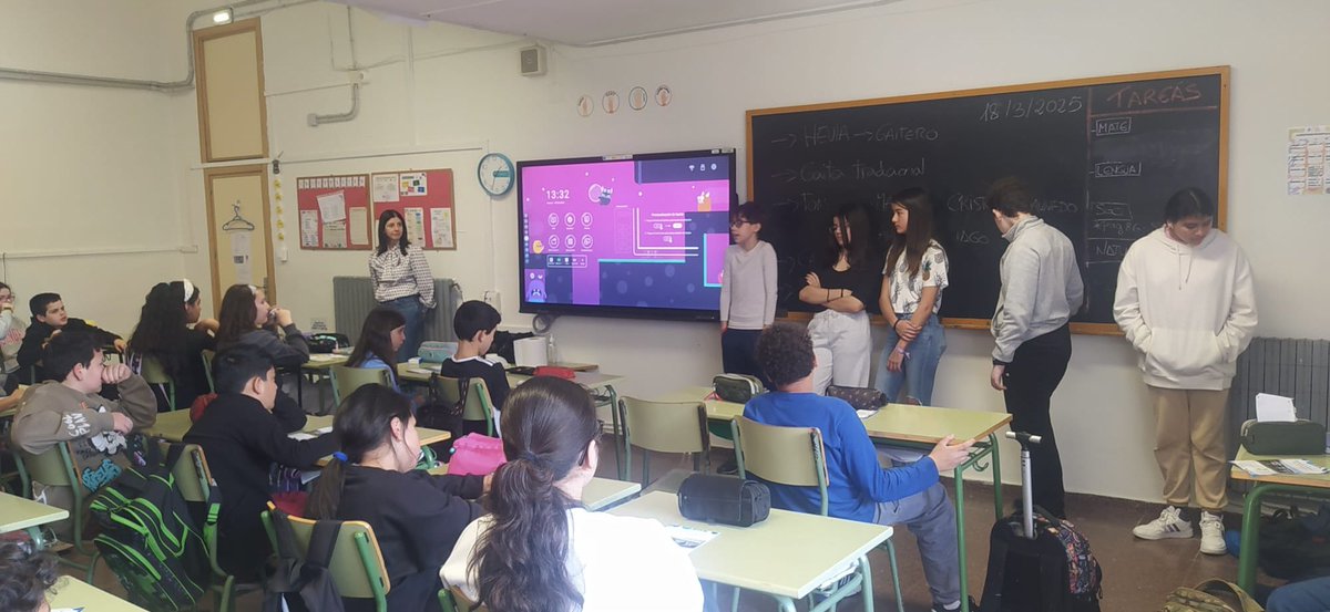 IES Rosario de Acuña tweet media