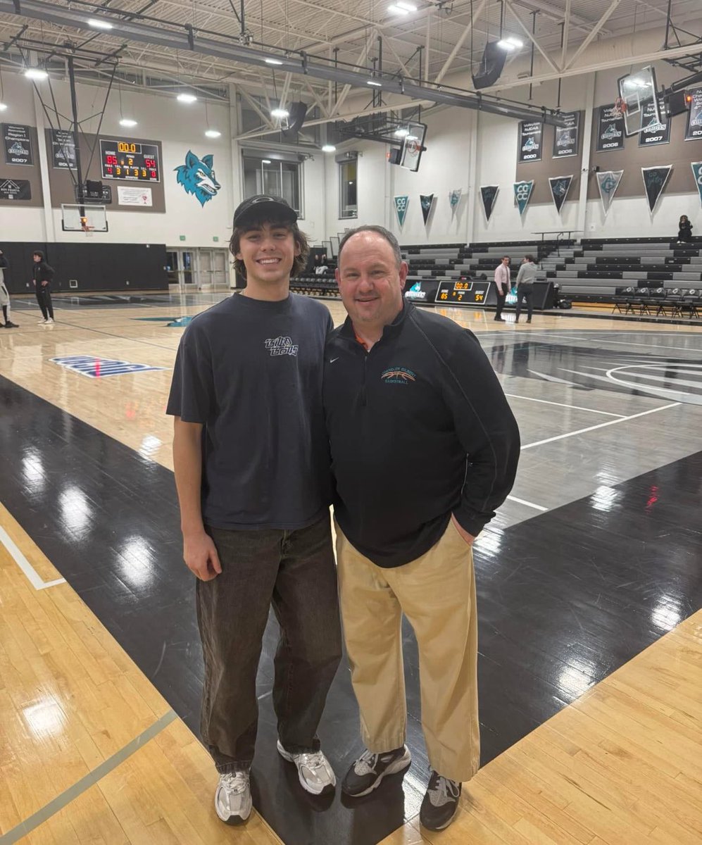brysongundry1's tweet image. After careful consideration of what team to play basketball for, I’m blessed and grateful to announce my commitment to play college basketball for @coachsilz and @sutton32_sutton and staff at Chandler-Gilbert Community College in Arizona. Thank you to everyone that has helped…