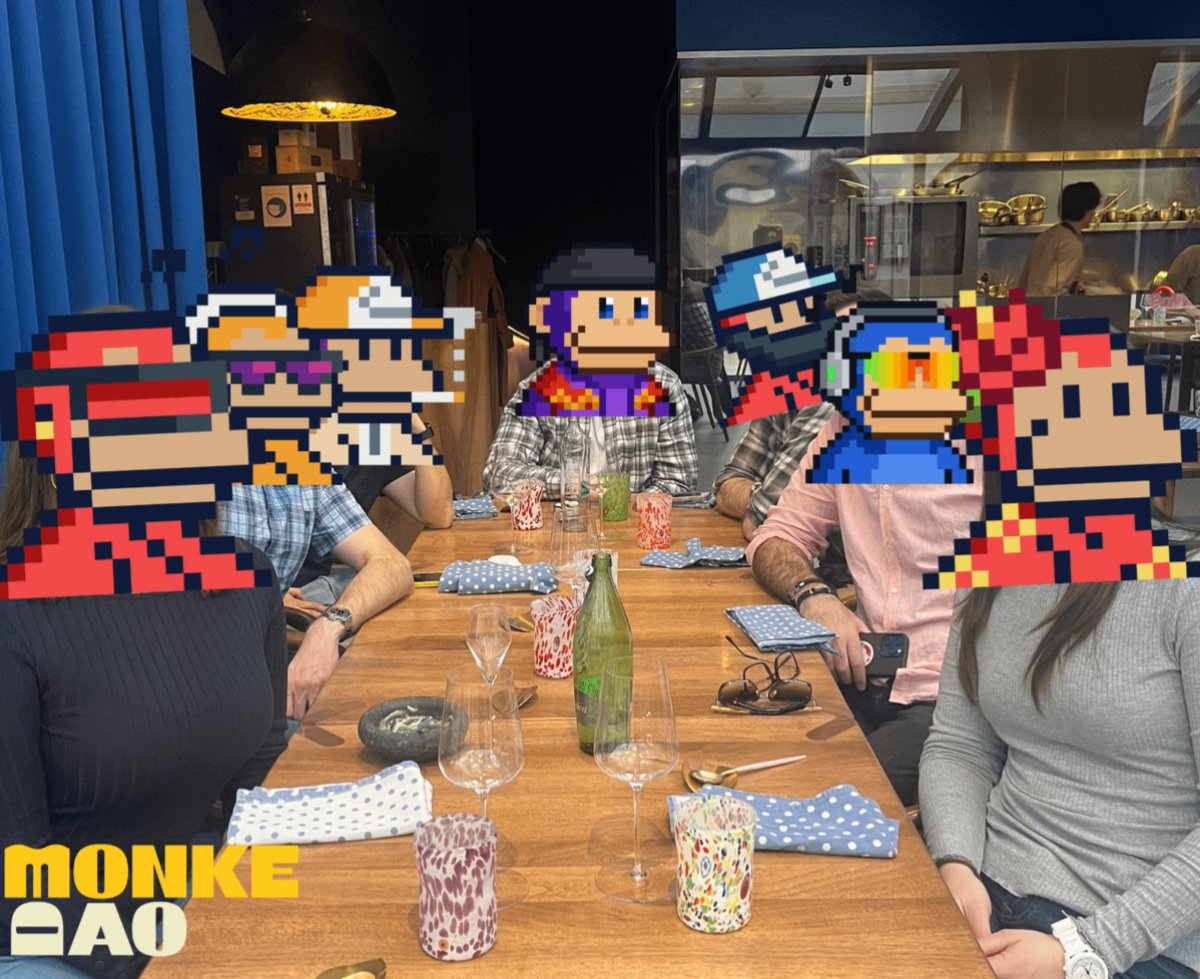 When you go for drinks with your friends and realise everyone is a <a href="/MonkeDAO/">MonkeDAO🍌</a> member!