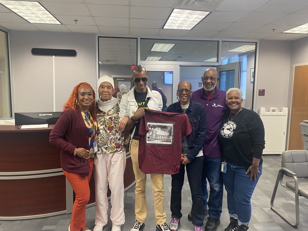 carverpbsa's tweet photo. What a LEGACY of GREATNESS we experienced today! Meet, Ms. Johnson...Class of 1954, &amp; proud graduate of The George Washington Carver High School; now @carverpbsa.  Ms. Johnson is celebrating her 91st birthday &amp; chose to share her family &amp; presence with us. What an honor! #Legacy https://t.co/2Fj19OM5Lo