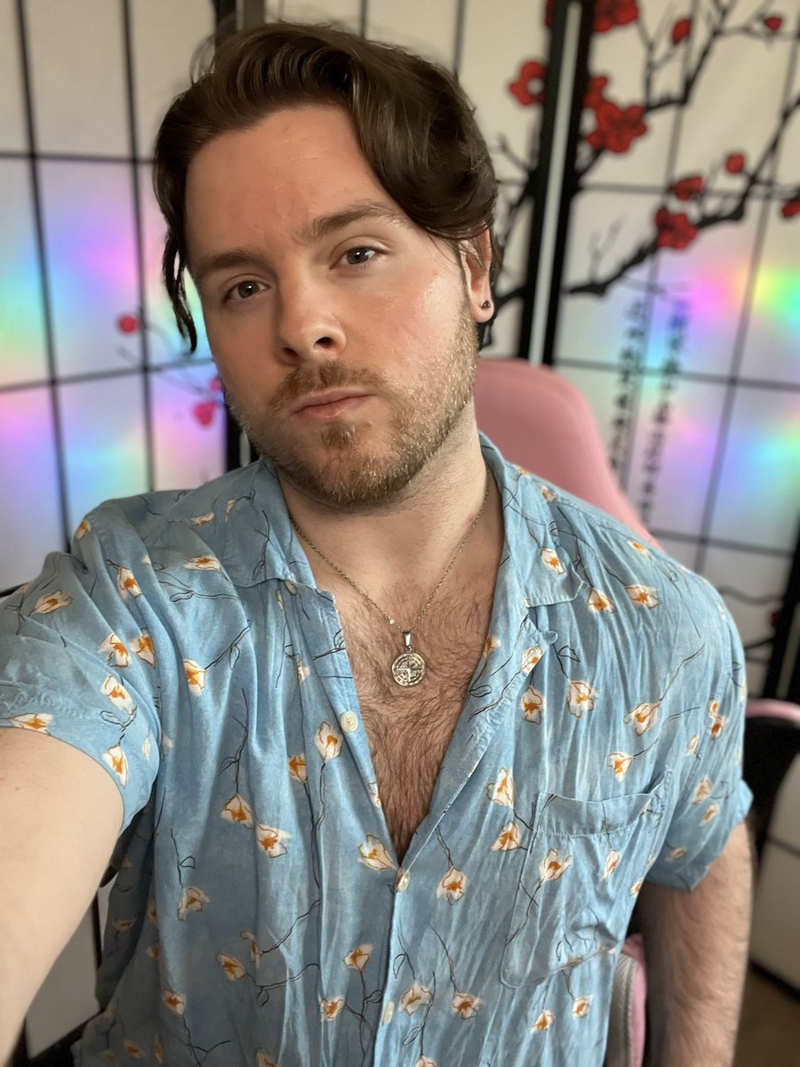 If you see this you’re doing great and I’m proud of you 💜

twitch.tv/yesterdaysyouth