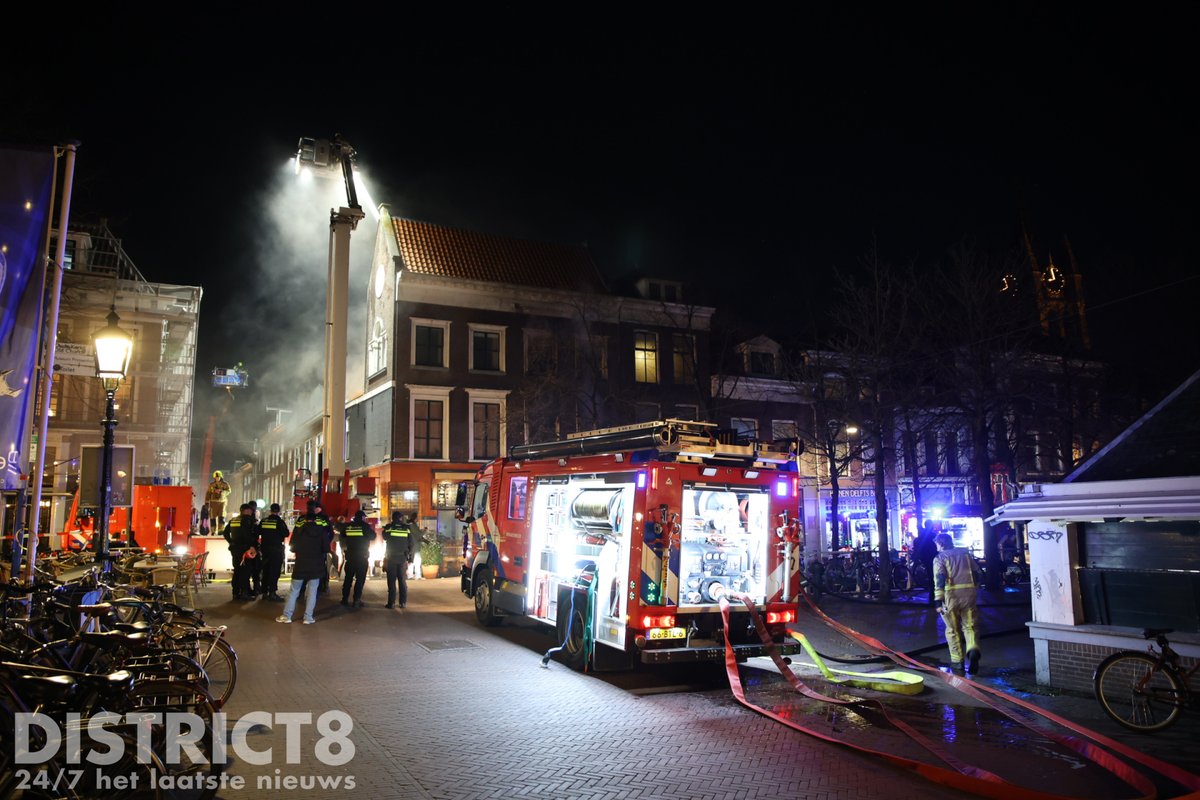 Grote brand in Delft met veel rookontwikkeling
