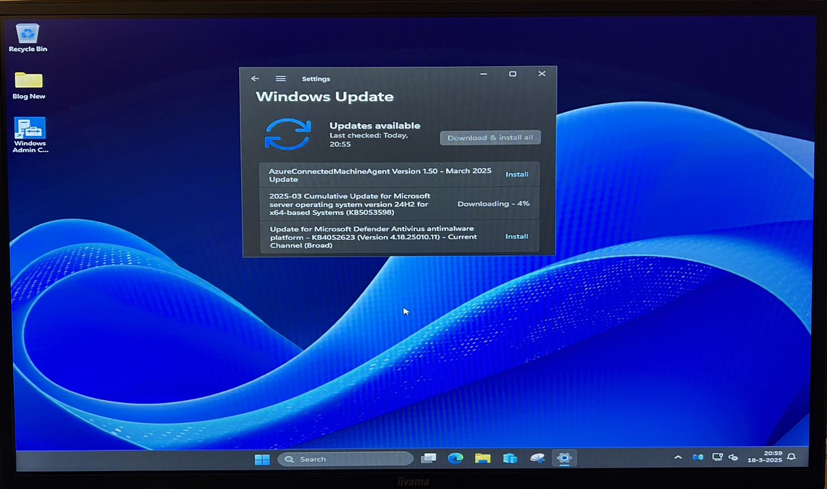JamesvandenBerg's tweet image. Installing #Microsoft Windows Server 2025 March updates 🚀
#Winserv #WindowsServer2025 #Hyperv #WAC #AzureAtc #AdaptiveCloud #MVPBuzz #ITPro #AzOps #SecOps