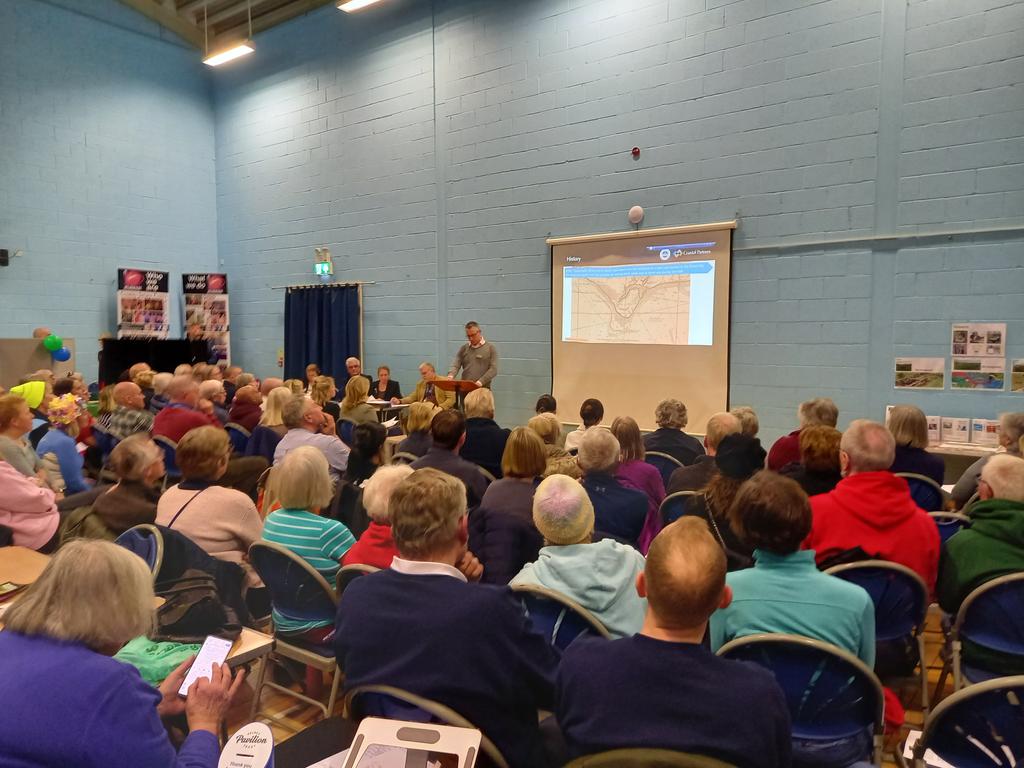 We’re at the Selsey Town Council Annual Town Meeting this evening. Thanks for inviting us! 

The team are giving an update on the Selsey Coastal Scheme. Which is also a great opportunity to promote our events that are taking place next month!

More info bit.ly/_SELSEY