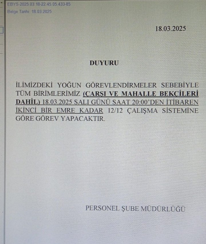 bombaci2KAPALI's tweet photo. İŞTE POLİS İNTİHARLARININ YEGÂNE SEBEPLERİNDEN BİRİ DE BUNUN GİBİ POLİSİN SOSYAL HAYATINI VE PSİKOLOJİK SAĞLIĞINI DARMADAĞIN EDEN UYGULAMALARDIR...
LÜTFEN HERKES BUNU BİR DEFA OLSUN PAYLAŞSIN ARKADAŞLAR...
Büyük ihtimalle diploma iptal oldu diye, sanki sıkı yönetim ilan edilmiş gibi hemen polisin çalışma saatlerini 12/12 ye çevirdiler...
#EmniyetCanÇekişiyor