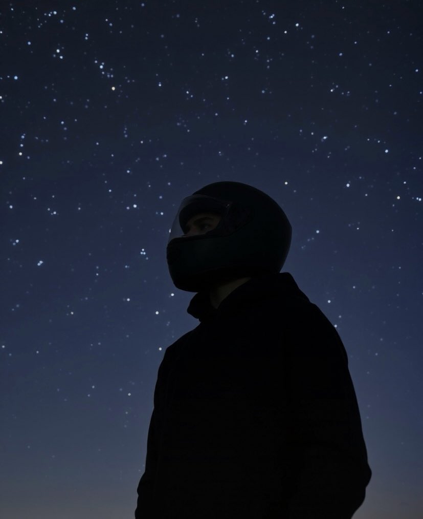 aaaab_aaaabb's tweet image. Eyes on the stars, heart full of wonder.