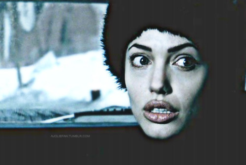 Toastiewiththe's tweet image. #AngelinaJolie #BeyondBorders
ajoliefan.tumblr
Beyond Borders 2003