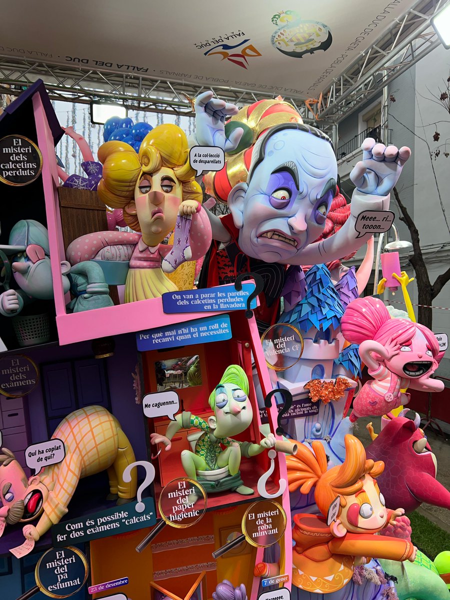 📻#LíniaDeFons #LaNitÉsNostra

🔥Nit del foc

🗞️23:05 h: informació

🦇Entrevista a Diegó López

🏆Prèvia  de la #CopaDeEspañaFS amb el tècnic de <a href="/peniscolafs/">Servigroup Peñíscola FS</a>, <a href="/santi_valla/">Santi Valladares</a>

🗣️A partir de les 23:30 h: tertúlia amb <a href="/salvafolgado/">salva folgado 🦊</a> i <a href="/jcvalldecabres/">JUAN CARLOS</a>  

🎙️<a href="/ximotamarit/">Joaquín 🇪🇸</a>, <a href="/lucia_pb_/">Lucía PastorBernabeu</a> i