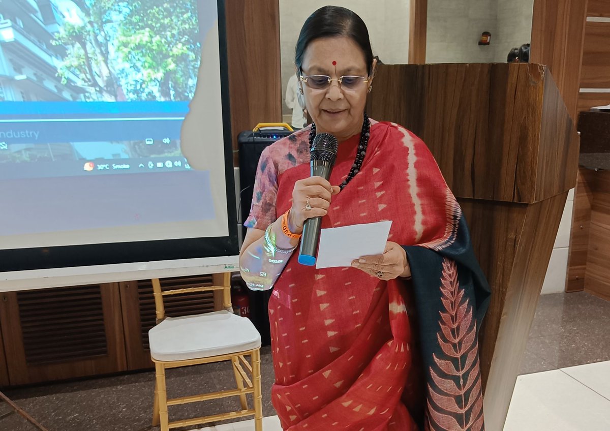 IMCLWSafeMumbai's tweet photo. "Stay Safe Online!"

IMC Ladies' Wing &amp; Mumbai Police's Cyber Crime department conducted a cyber awareness session at Radio Club, educating attendees on latest cyber threats &amp; preventive measures. https://t.co/10raQgB2Hv
