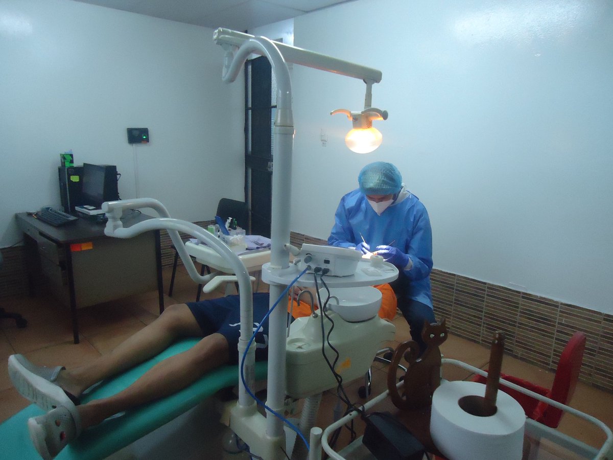 SNAI_Ec's tweet image. #Zona9 | Las #PPL acceden al servicio odontológico según la agenda coordinada con el eje de salud del #CPPL. De lunes a viernes se realizan las atenciones que incluyen casos de emergencia. El fin es garantizar lo establecido en la Constitución.