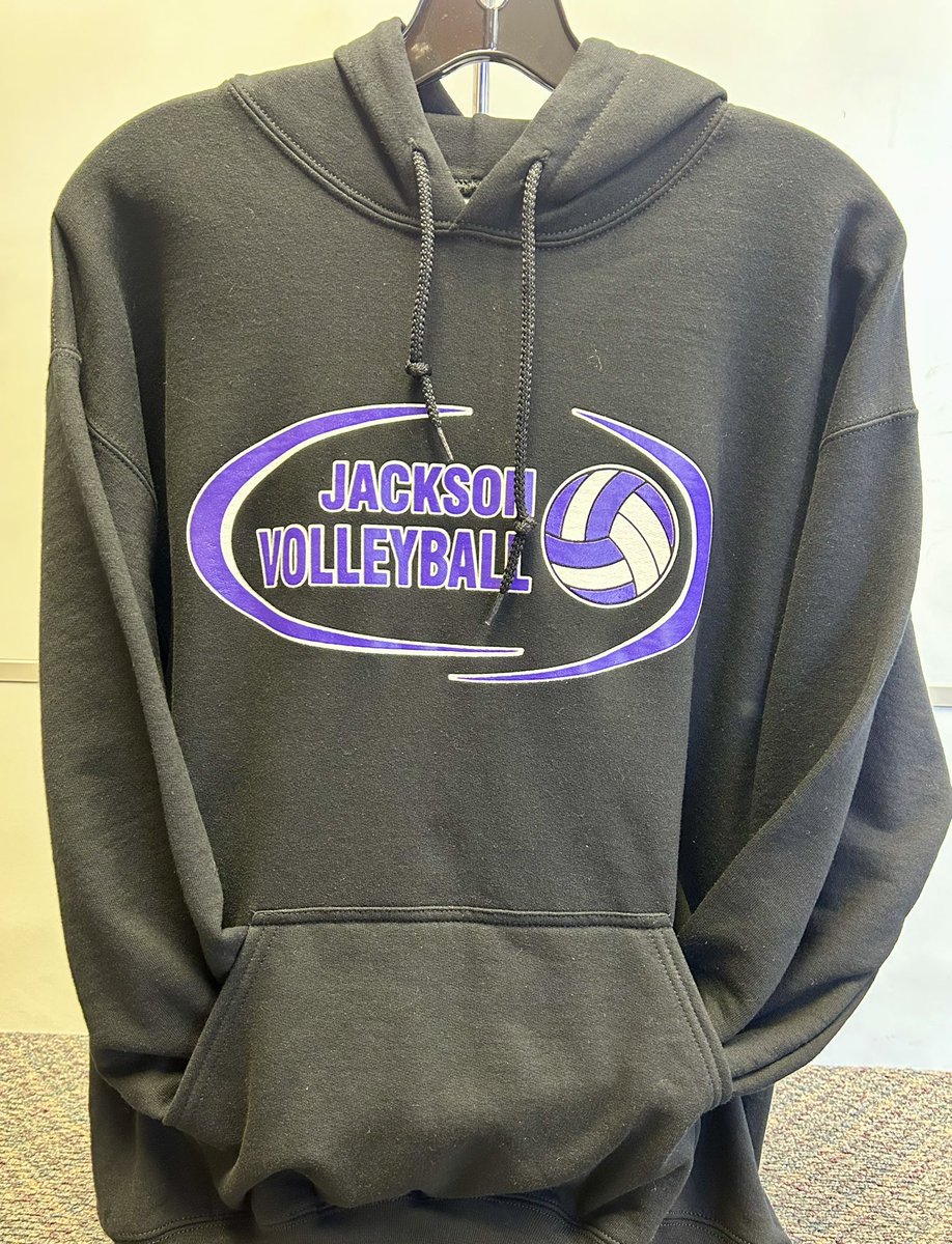 Jackson_Gear's tweet photo. The spring sports season officially gets underway this week. Boys Volleyball opens its season on Wednesday, against Nordonia. Go Bears! https://t.co/rJXzzqKNXG