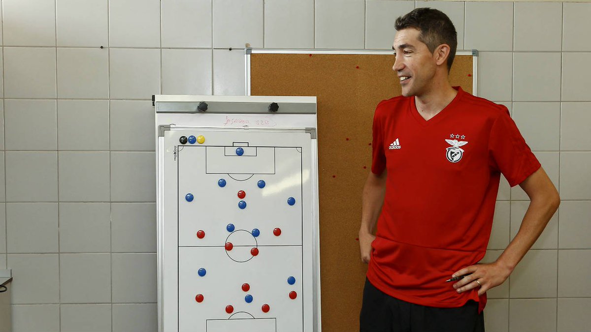 Bruno Lage em apenas 6 meses no Benfica:

🏆 Taça da Liga conquistada
⚽ Oitavos de final da Liga dos Campeões
🔥 Na luta pelo Campeonato e pela Taça de Portugal

📊 70% de vitórias
🧤 19 jogos sem sofrer golos
🎯 95 golos marcados

Os cães ladram e a caravana passa! 👀🫣