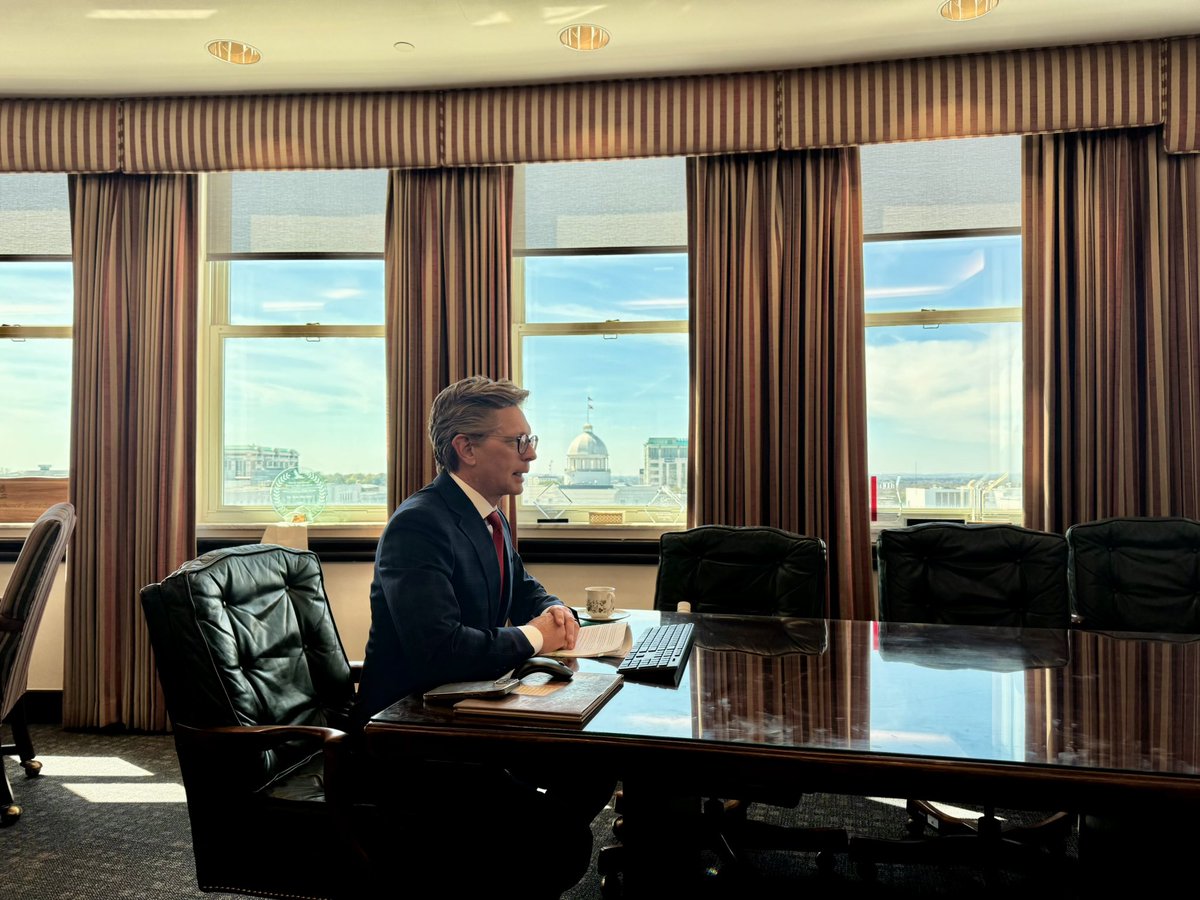 Eric Mackey tweet media