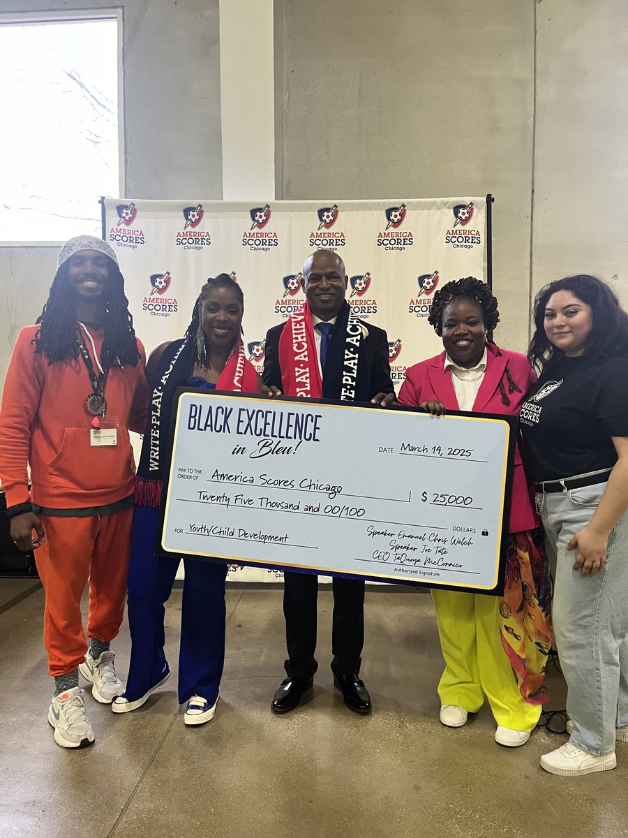 America SCORES Chicago tweet media