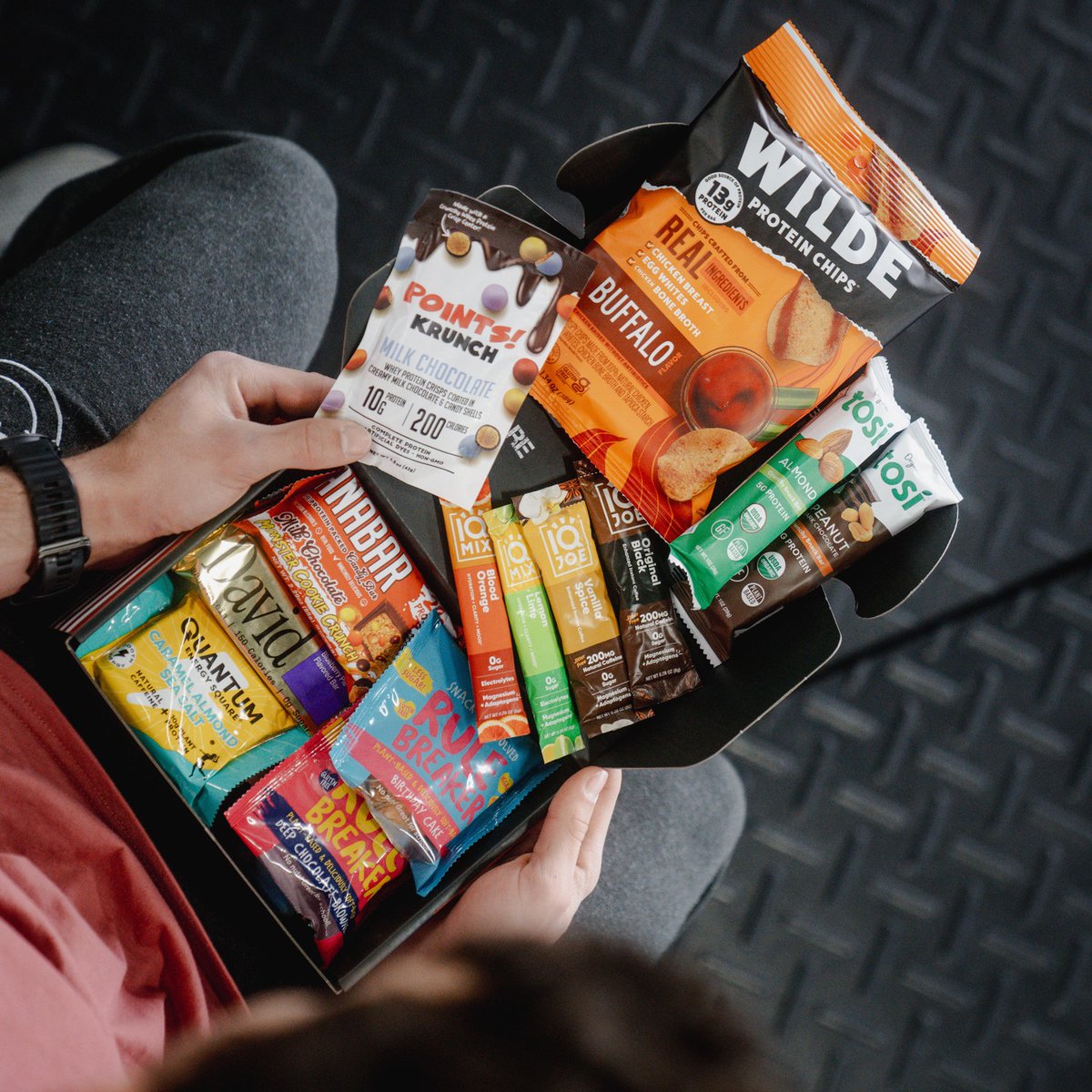 BeARuleBreaker's tweet image. Repost - inquiring minds want to know! 😀

"Which snack from the February snack box would you try again?!⁠
⁠
#supplementsthatwork #proteinsnack #supplements #subscriptionbox #bearulebreaker #snacktimesolved #rulebreakersnacks #

(📷 @theliftbx )
