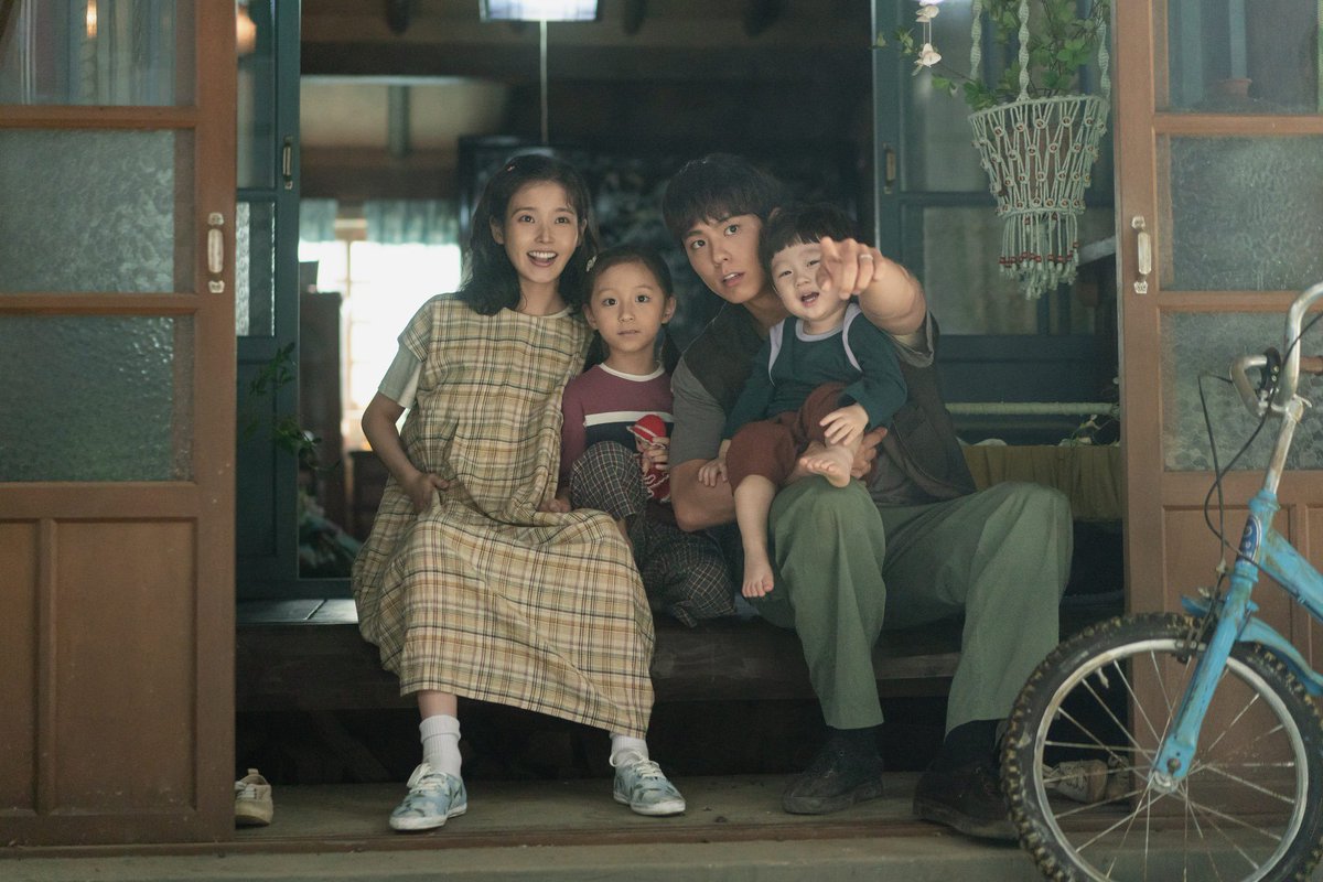 iuedelweiss's tweet photo. 폭싹 속았수다 2막 비하인드 스틸컷
When Life Gives You Tangerines Volume 2 Behind the Scenes Still Cuts

📸 출처: NetflixKR 페이스북

#아이유 #IU #폭싹속았수다 #WhenLifeGivesYouTangerines https://t.co/cYCfhljboc