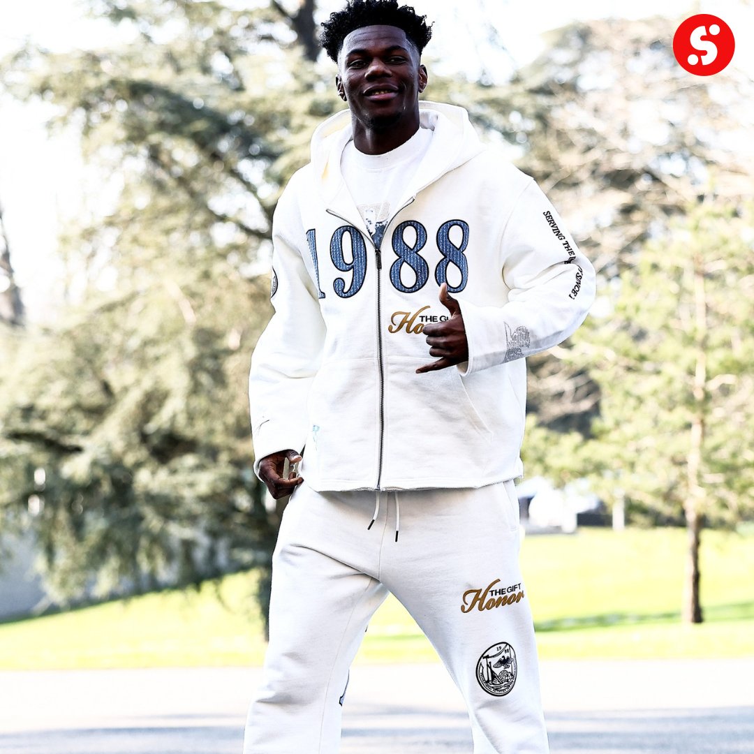 SportyBetNG's tweet photo. 🇫🇷 International Break Vibes! 🌍⚽️
Time to bring the FootballFashion challenge home! 🕺🔥
Who’s dripping harder in the Les Bleus squad here?
👑 Kylian Mbappé
⚡️😎 Aurélien Tchouaméni
#HalaMadrid #GetGenius #FootballFashion #DripCheck https://t.co/m6nXbeQ06I