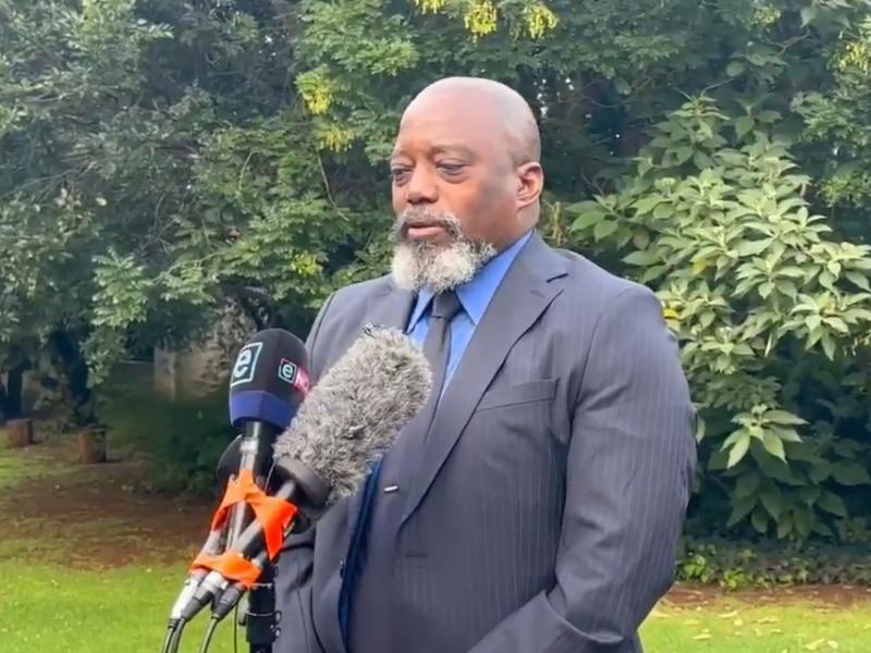 JosephMbom95001's tweet image. RDC 
Sortie médiatique :
@josephkabila243 Sous sanctions Internationales, sérieux il revient au pouvoir pour #enterrer d'#avantage Diplomatiquement la 🇨🇩 ressuscité par @fatshi13 ,où bien il revient pr une dose de #mixage #brassage #infiltrations restant ?🤔
Olapa✋😂