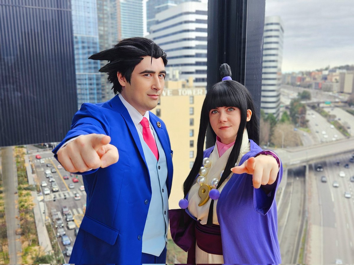 KaZzu07's tweet photo. One last post before I go back into hibernation until the next con. Ft. @kaijusaur as Maya who did an amazing job making my Phoenix cosplay including the wig 💜

#AceAttorney https://t.co/970GVW7nKL