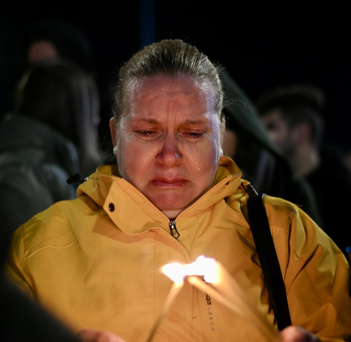 ArbnoraMemeti's tweet image. Skopje stands united in grief, paying tribute with 34 minutes of silence for the victims of the Kočani tragedy.