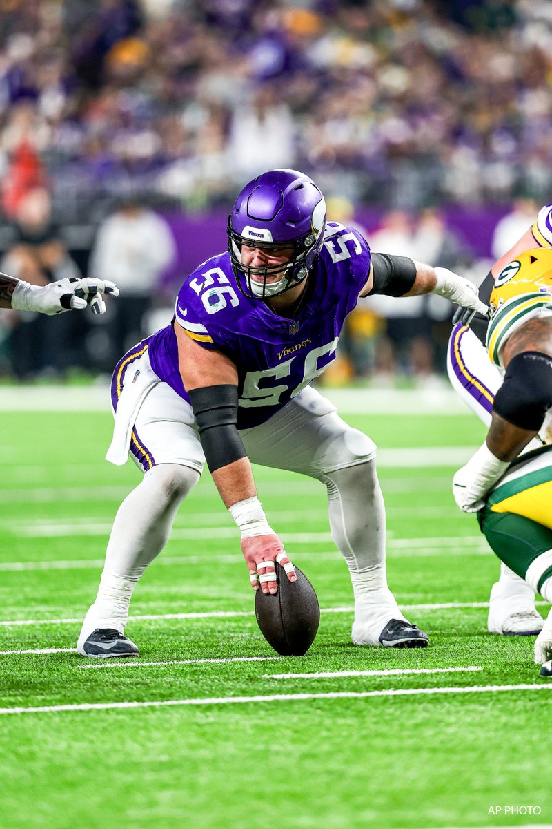 Report: Patriots agree to a deal with C Garrett Bradbury: bit.ly/4bFYBIA