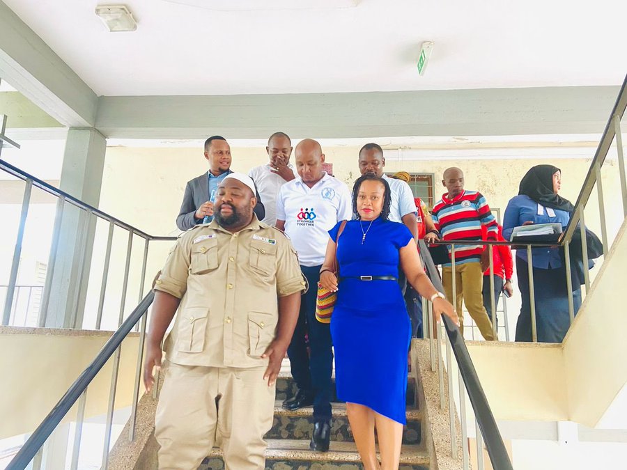 KambaleMweusi's tweet image. CHADEMA na kesi nikma,goodmorning na goodnight😅🧘

#teamTAL #teamFAM #CHADEMA