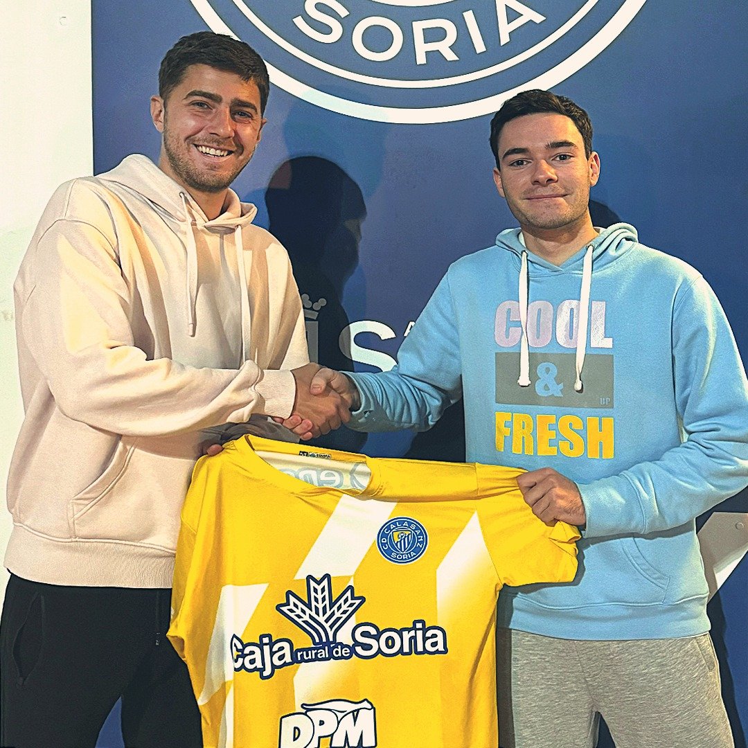 ¡Nuevo fichaje para el último tramo de temporada! El portero Mario Navarro se incorpora al primer equipo. Procedente del Arcos CF y con una dilatada trayectoria en las categorías inferiores del CD Numancia, destaca por su agilidad bajo palos y juego de pies 💙 #calasanazsoria