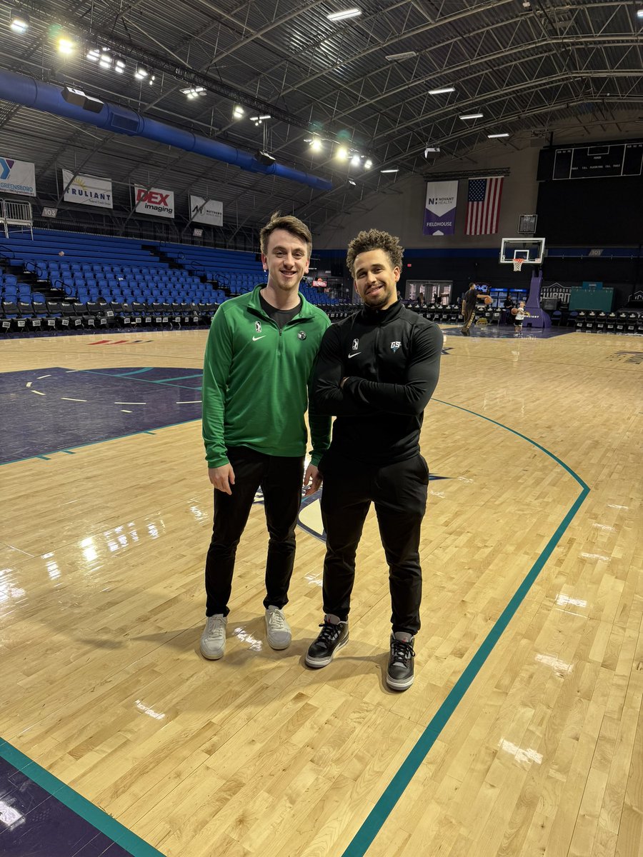 University of Hoops tweet media