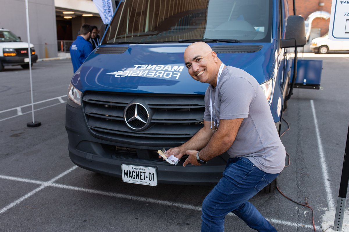 MagnetForensics's tweet photo. Folks at #MagnetUserSummit 2025 are getting the first look at our special new Mobile Lab experience! If you're joining us for #MUS2025 in Nashville, be sure to come check out #MagnetOne in this specially outfitted vehicle. https://t.co/69OId81TsR