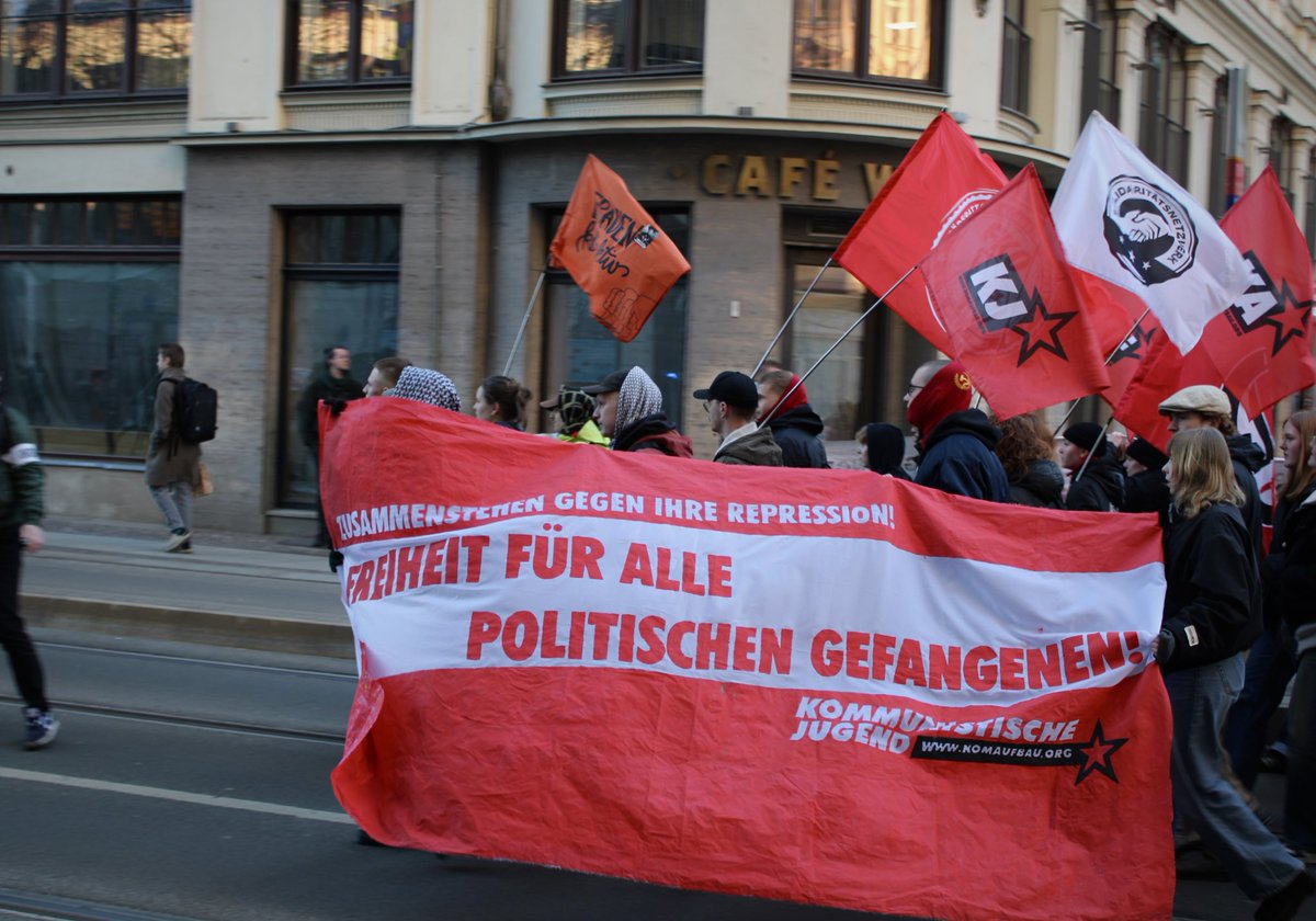 Freiheit für alle politischen Gefangenen!

Rückblick der Demonstration in #Leipzig

#le1803 #freeallantifas